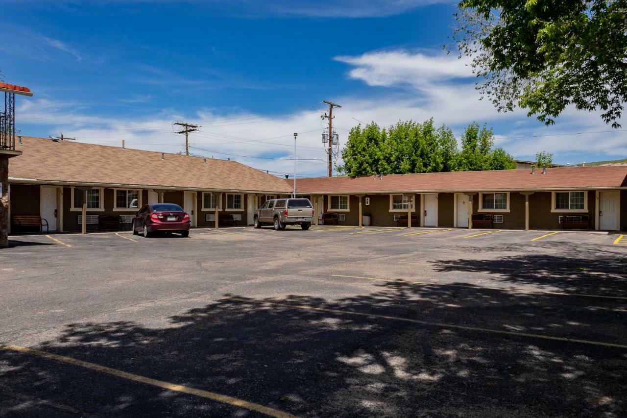 Elk Run Inn Craig Exterior photo